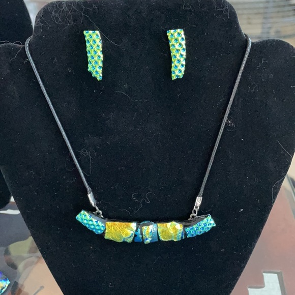 Meet your Posher, Love at First Sight Designs- - Picture 11 of 12